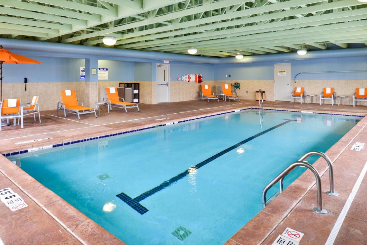 Holiday Inn Express Rochester - University Area By Ihg Экстерьер фото