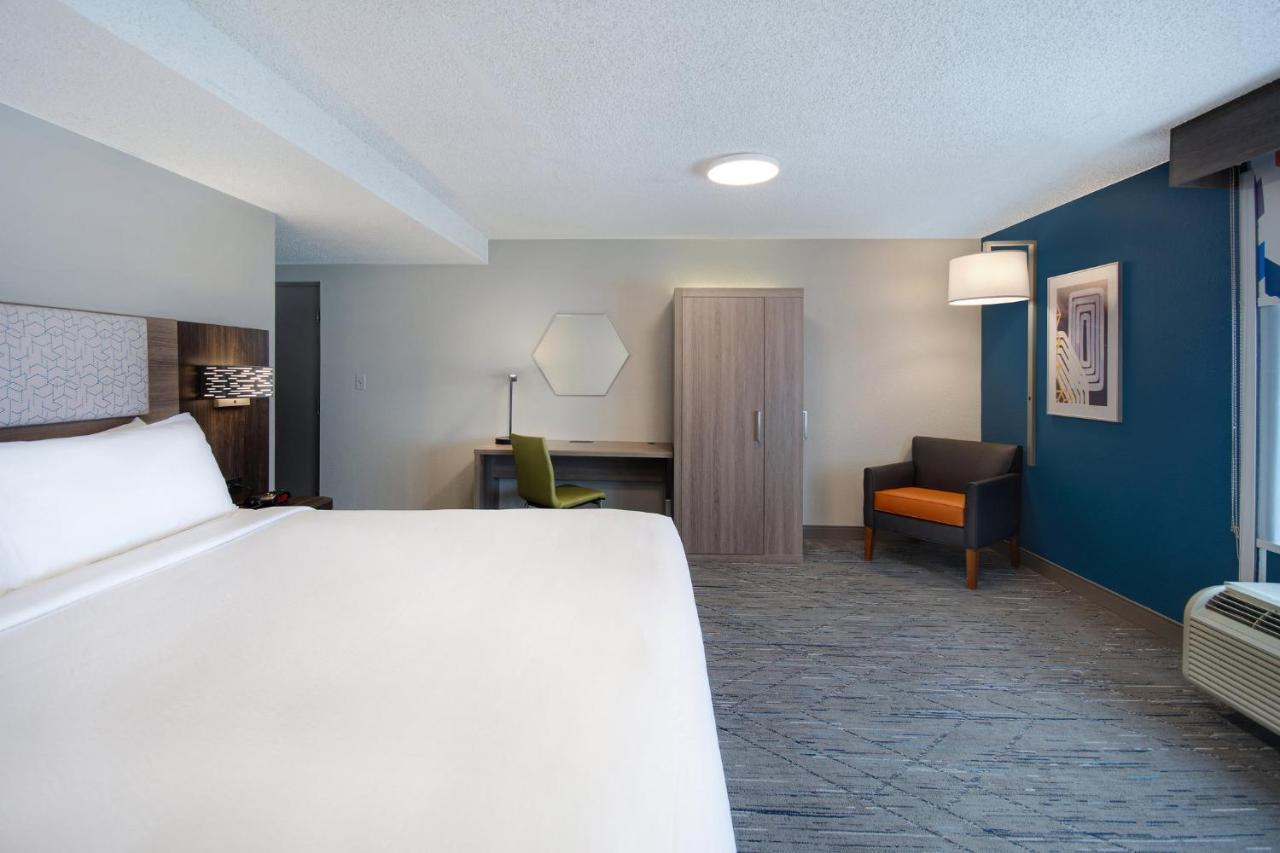Holiday Inn Express Rochester - University Area By Ihg Экстерьер фото