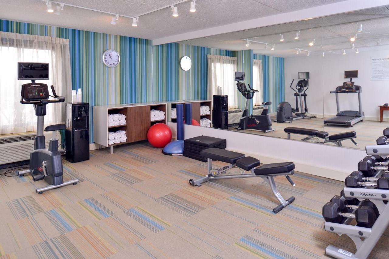 Holiday Inn Express Rochester - University Area By Ihg Экстерьер фото